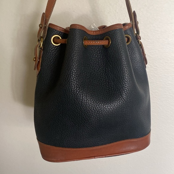Dooney & Bourke Leather Bucket crossbody - Picture 12 of 13